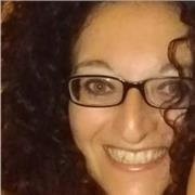 Insegnante si offre come aiuto compiti e ripetizioni per elementari,medie e superiori. Anche Inglese e Tedesco